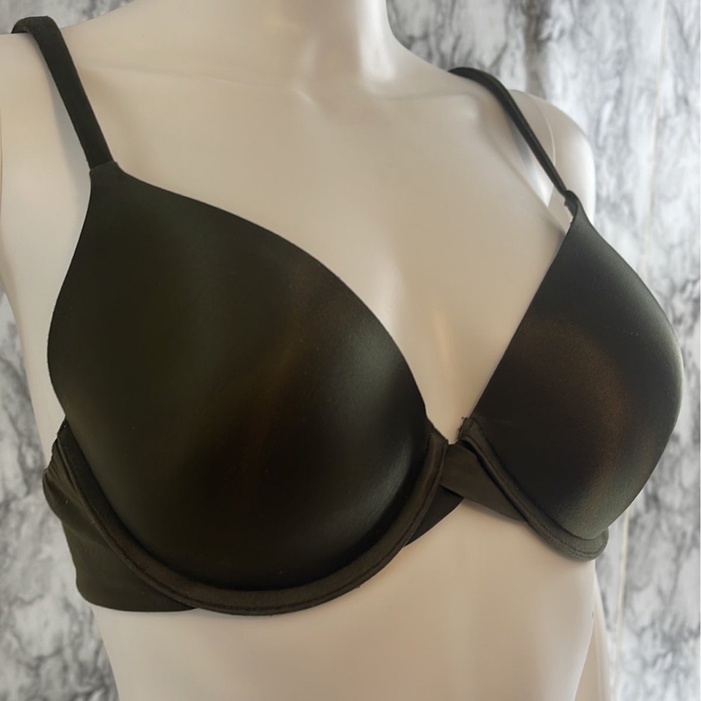 34C Victorias Secret Bra green preowned full coverage push-up underwire